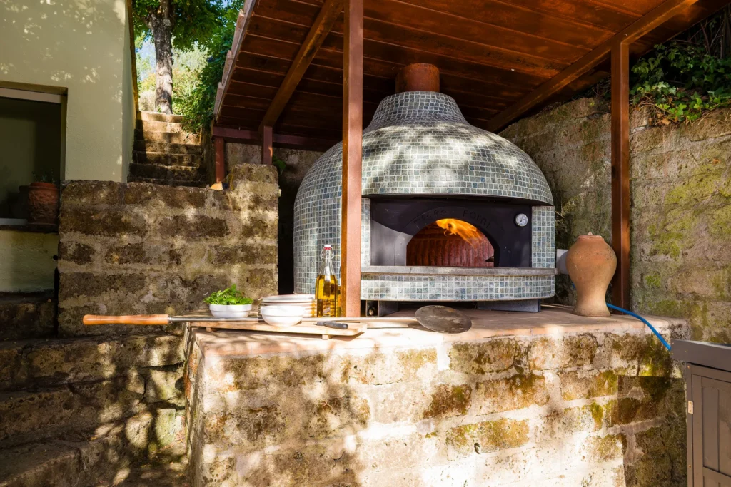 The wood-fired oven